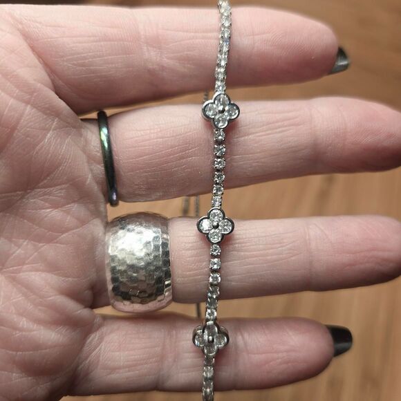 Pull toggle bracelet silver and cubic zircon  flower design - Picture 2 of 8